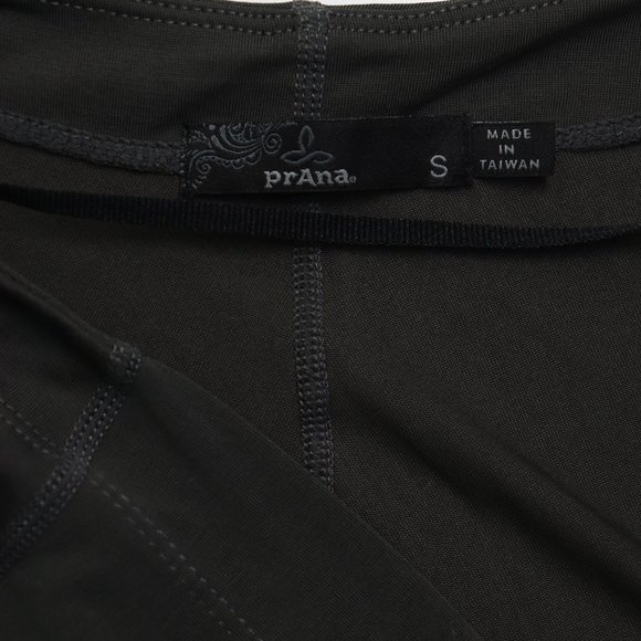 Prana Narkanda Top Cross Front V-Neck Cropped Short Sleeve Shirt Washed Black S - Picture 5 of 8